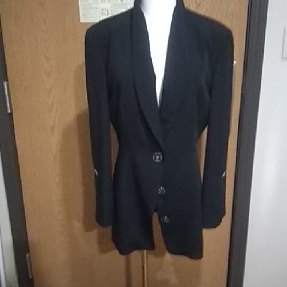 Badgley Mischka Classic Black Blazer